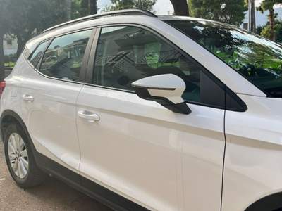 Seat Arona Seat Arona 1.0 TGI Reference – 2021 – 84.000 km – Metano Bianco usata Mola di Bari