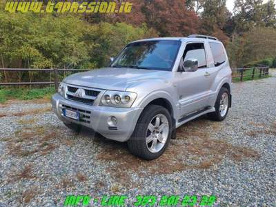 Mitsubishi Pajero 3.2 16V DI-D 3p. GLS2 Argento usata COSSATO