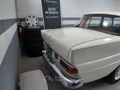 Mercedes-Benz 230 Mercedes 200 Heckflosse 1967 Bianco usata Bagnolo Mella
