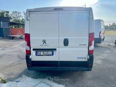 Peugeot Boxer PEUGEOT BOXER 2.2 BlueHDi 140 CV S&S L1H1 FURGONE ISOTERMICO Bianco usata Latina