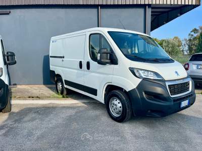 Peugeot Boxer PEUGEOT BOXER 2.2 BlueHDi 140 CV S&S L1H1 FURGONE ISOTERMICO Bianco usata Latina