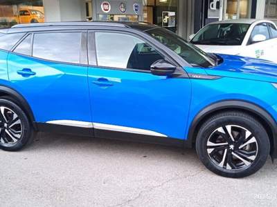 Peugeot 2008 BlueHDi 130 S&S EAT8 GT Blu/Azzurro usata Cassino
