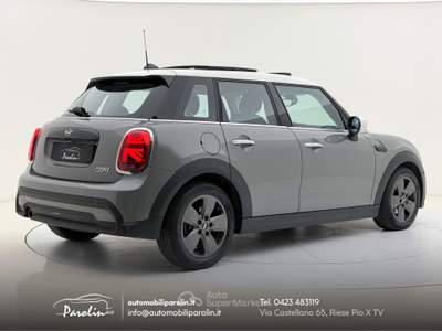 MINI Mini Coupè 5p 1.5 Cooper Classic Premium Plus pack Marrone usata Riese Pio X