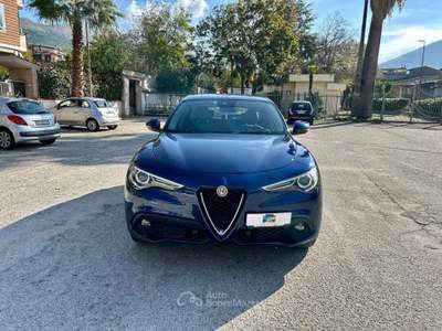 Alfa Romeo Stelvio 2.2 Turbodiesel 210 CV AT8 Q4 Executive Blu/Azzurro usata Mugnano del Cardinale