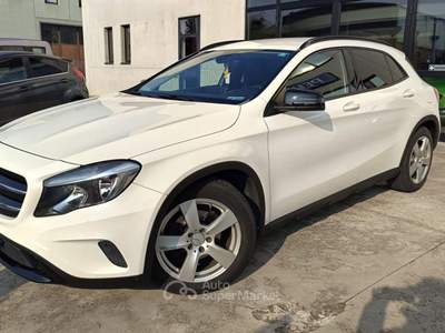 Mercedes-Benz GLA d Automatic Business Bianco usata Asti