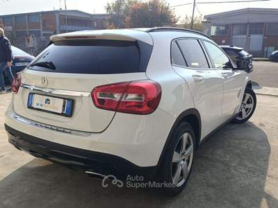 Mercedes-Benz GLA d Automatic Business Bianco usata Asti