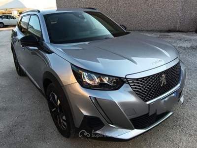 Peugeot 2008 Active Pack 100kW usata Viadana