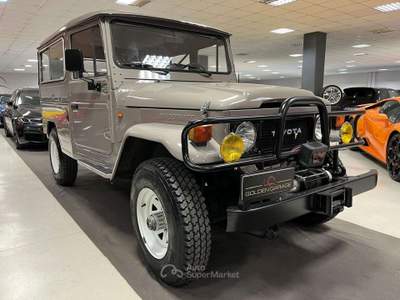 Toyota Land Cruiser 94cv Beige usata Moncalieri