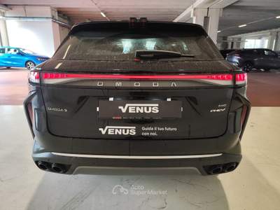Omoda 5 Omoda 9 1.5 TGDI 537 CV Super Hybrid System i-AWD Nero usata Monza