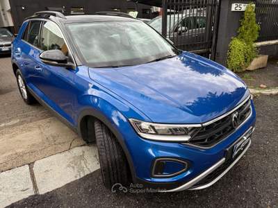 Volkswagen T-Roc T-Roc 1.0 TSI Style Bicolor Blu/Azzurro usata Alessandria