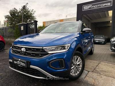 Volkswagen T-Roc T-Roc 1.0 TSI Style Bicolor Blu/Azzurro usata Alessandria