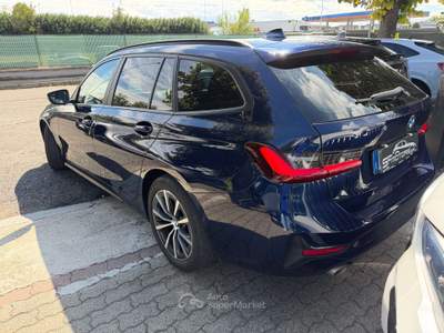 BMW Serie 3 318d 318 318d 48V Touring sport Blu/Azzurro usata Alessandria