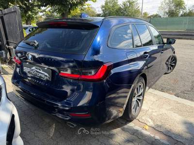 BMW Serie 3 318d 318 318d 48V Touring sport Blu/Azzurro usata Alessandria