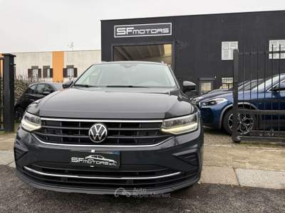 Volkswagen Tiguan 2.0 TDI 150 CV SCR DSG Grigio usata Alessandria
