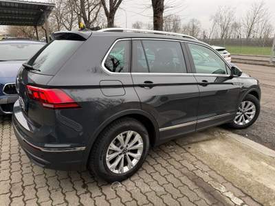 Volkswagen Tiguan 2.0 TDI 150 CV SCR DSG Grigio usata Alessandria