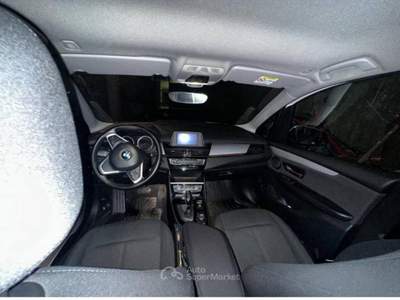 BMW Serie 2 Active Tourer 218d privato Bianco usata Bracigliano