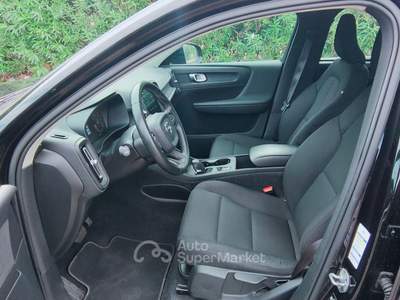 Volvo XC40 Tenuta sempre in box, cambio automatico perfetta Nero usata Molfetta