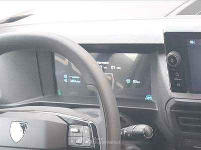 Peugeot Expert III std 1.5 Bluehdi 120cv S&S vetrato Bianco usata Padova