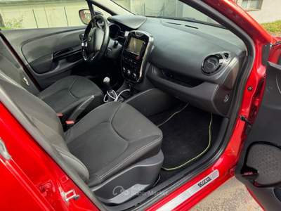 Renault Clio GPL Rosso usata Langhirano
