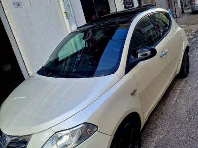 Lancia Ypsilon lancia y Bianco usata Montecorvino Rovella