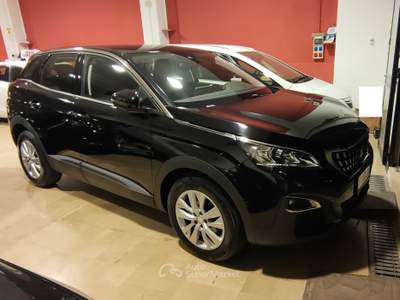 Peugeot 3008 AUTO CON 91000 KM PARI AL NUOVO UNICO PROPRIETARIO Nero usata Molfetta
