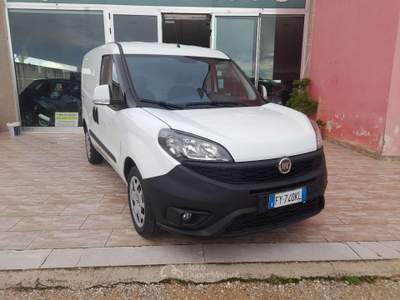 Fiat Doblò 1.4 T-Jet Natural Power Lounge usata Caprarica di Lecce