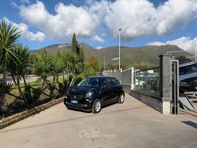Smart ForFour 70 1.0 Passion Nero usata Campagna