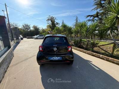 Smart ForFour 70 1.0 Passion Nero usata Campagna