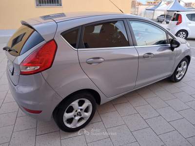 Ford Fiesta 1.4 TDCI Titanium 5p Argento usata Manfredonia