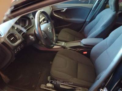 Volvo V60 AUTO BELLISSIMA CON POCHI KM CAMBIO AUTOMATICO Nero usata Molfetta