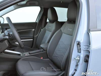 Jeep Avenger Avenger 1.2 Turbo 110 CV MHEV Summit Bianco usata Credaro