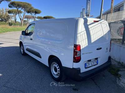 Peugeot Partner L2H1  50KWH PREMIUM Bianco usata Roma