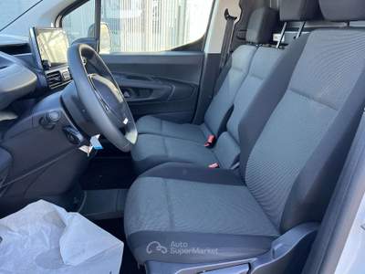 Peugeot Partner L2H1  50KWH PREMIUM Bianco usata Roma
