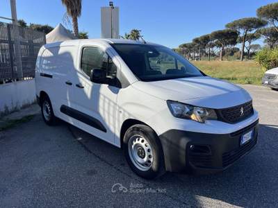 Peugeot Partner L2H1  50KWH PREMIUM Bianco usata Roma