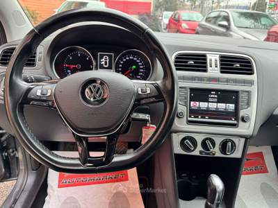 Volkswagen Polo 5p 1.4 tdi Highline 90cv dsg Grigio usata Cernusco sul Naviglio