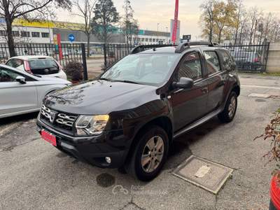 Dacia Duster 1.5 dci 109cv Laureate 4x2 Nero usata Cernusco sul Naviglio