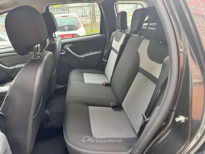 Dacia Duster 1.5 dci 109cv Laureate 4x2 Nero usata Cernusco sul Naviglio