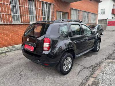 Dacia Duster 1.5 dci 109cv Laureate 4x2 Nero usata Cernusco sul Naviglio