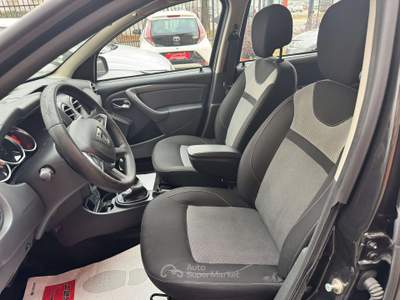 Dacia Duster 1.5 dci 109cv Laureate 4x2 Nero usata Cernusco sul Naviglio