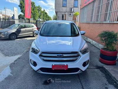 Ford Kuga 1.5 tdci 120cv Titanium Powershift Bianco usata Cernusco sul Naviglio