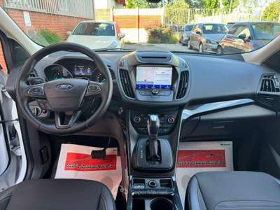 Ford Kuga 1.5 tdci 120cv Titanium Powershift Bianco usata Cernusco sul Naviglio