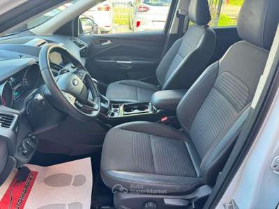Ford Kuga 1.5 tdci 120cv Titanium Powershift Bianco usata Cernusco sul Naviglio