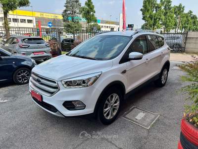Ford Kuga 1.5 tdci Titanium 120cv Bianco usata Cernusco sul Naviglio