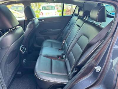 Kia Sportage 2.0 crdi Rebel techno Pack awd 136cv auto Grigio usata Cernusco sul Naviglio