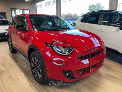 Fiat 600 Hybrid 110 CV DCT MHEV Icon Rosso usata Scandiano