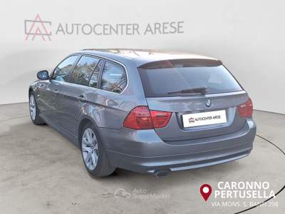 BMW Serie 3 318d d 2.0 143CV cat Touring Attiva Grigio usata Milano