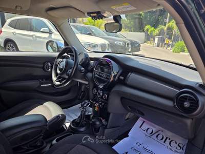 MINI Cooper 1.5 Cooper D 5 porte Verde usata Taranto