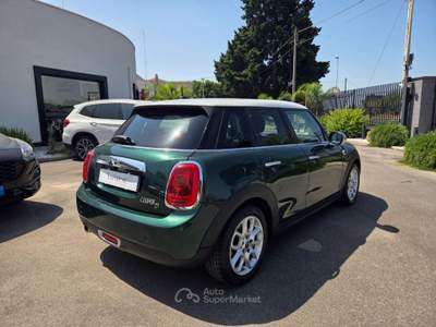 MINI Cooper 1.5 Cooper D 5 porte Verde usata Taranto