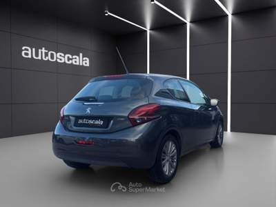 Peugeot 208 1° serie PureTech 82 3 porte Active Grigio usata Napoli