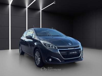 Peugeot 208 1° serie PureTech 82 3 porte Active Grigio usata San Nicola la Strada